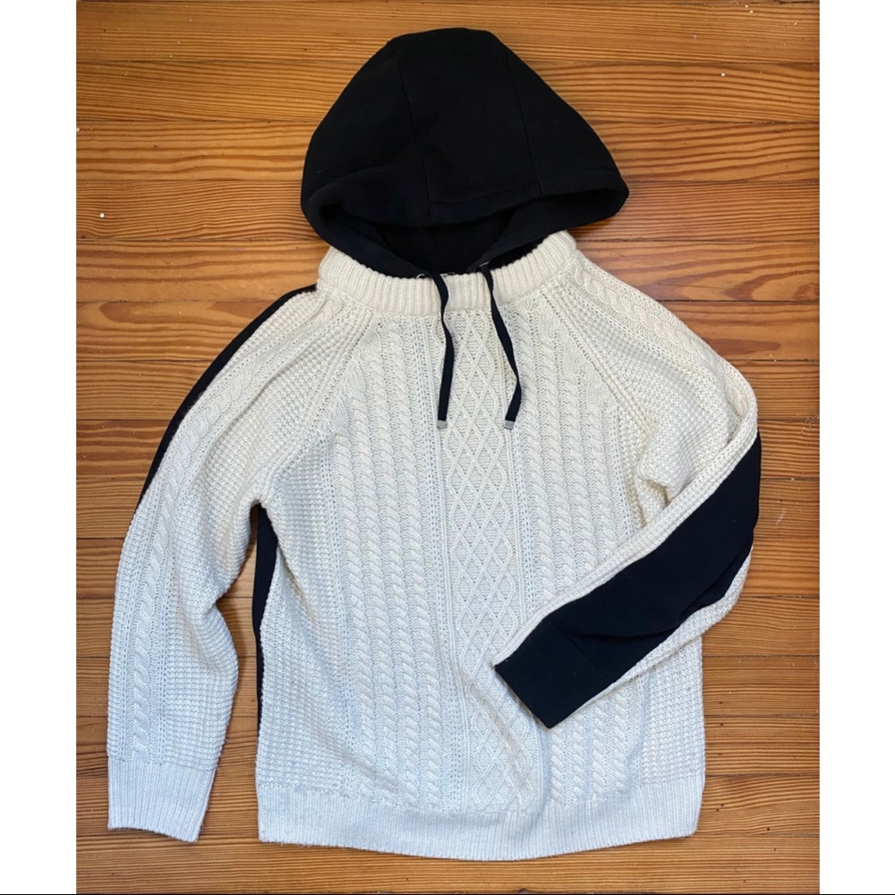 TOPSHOP TOKYO Cable Knit Hoodie Size 2